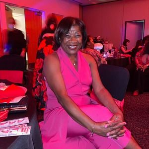 Meet your Posher, Andrea